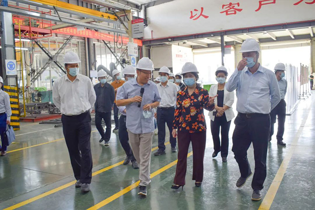 自治區政協副主席磨長英到廣西申龍開展“雙碳”工作專題調研