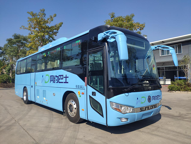投運開跑||廣西申龍HQK6118型純電動“藍天”客車正式投運南寧首條高速公路公交線路